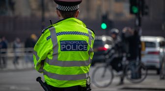 Londra'da Bıçaklı Saldırı: 4 Yaralı, 1 Gözaltı