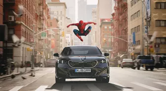 BMW ve Marvel İş Birliği: Spider-Man Reklamı Araç Ekranlarında