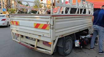 Kozan'da pikap ile motosiklet çarpıştı: 1 yaralı