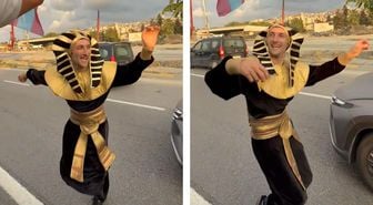Salah aşkı böyle bir şey! Firavun kılığına girip kolbastı oynadı