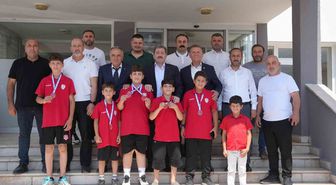 Samsunlu Minik Güreşçilerden Ankara'da Büyük Başarı