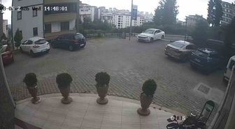 Trabzon'da Fren Yerine Gaza Basınca Araç Site Bahçesine Uçtu: 3 Yaralı