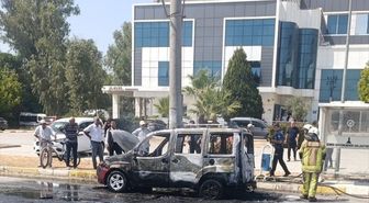 Torbalı'da hafif ticari araçta yangın