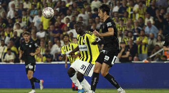 Fenerbahçe ilk yarıda farkı koydu: 2-0