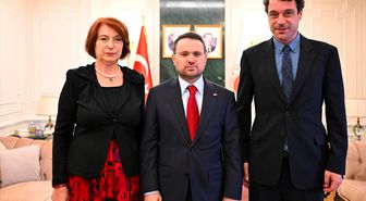 Adalet Bakanı, Uğur Mumcu'nun ailesiyle görüştü