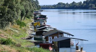 Sava Nehri Üzerinde Yüzen Evler: Hırvatistan'da Sıradışı Yaşam