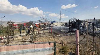 Elmadağ'da 3 ev alevlere teslim oldu
