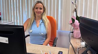 Anne sütü bebeklerin sağlıklı gelişimi için en ideal besin