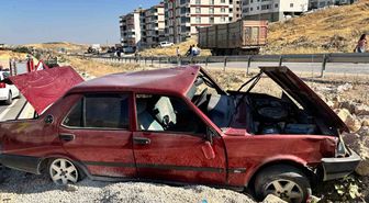 Adıyaman'da Otomobil Şarampole Girdi: 1 Yaralı