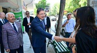 Eskişehir Valisi Esnafı Ziyaret Etti