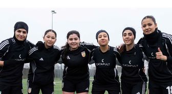 Afgan kadın futbol takımı Yeni Zelanda'da ilk uluslararası hazırlık maçlarına çıktı