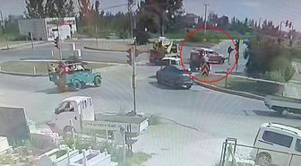 Manavgat'ta Kırmızı Işık İhlali Kazası: Can Kaybı Yok
