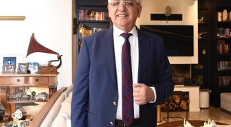 Kızıldeniz'de artan riskler deniz taşımacılığını Ümit Burnu'na yöneltti