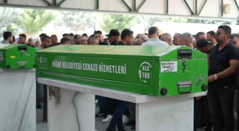 Niğde'de Takla Atan Otomobilde 17 Yaşındaki Genç Öldü