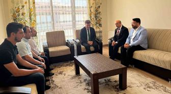 Vali Aydoğdu, Şehit Babası Mehmet Zengin'in Ailesine Taziye Ziyaretinde Bulundu