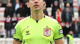 Vanspor FK - Kayserispor maçının hakemi belli oldu