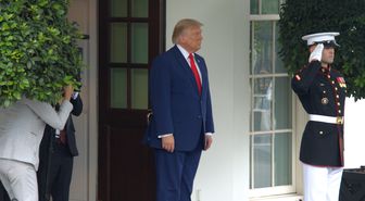 Trump'tan doğum vatandaşlığına yeni kısıtlama: İki kararname imzalandı