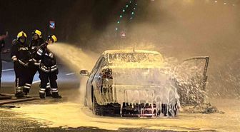 Bolu Dağı Tüneli'nde Otomobil Alev Aldı: Trafik Durdu