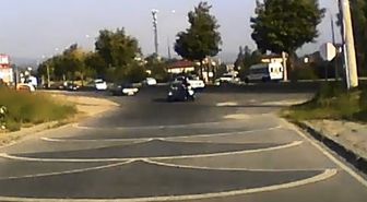 Düzce'de Motosiklet-Otomobil Çarpışması: 1 Yaralı
