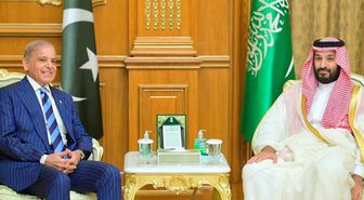 Pakistan Başbakanı Şerif, Suudi Veliaht Prensi ile görüştü