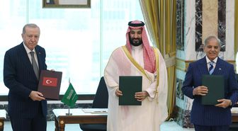 Türkiye, Suudi Arabistan ve Pakistan üçlü savunma anlaşmasını imzaladı