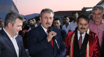 BBP Lideri Destici, Eskişehir'de Düğünde Nikah Şahitliği Yaptı