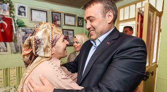 Bilecik Valisi Sözer, Kıbrıs gazilerini evlerinde ziyaret etti