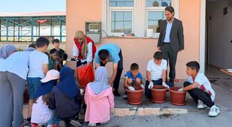 Çıldır'da 'Yeşeren Eller' Projesi ile Çocuklar Toprakla Buluştu
