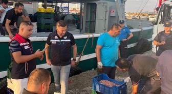 Enez'de Uluslararası Sularda Trol Teknelerine Su Ürünleri Denetimi