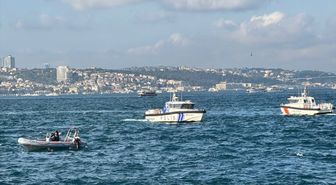Fatih'te iki kardeş boğulma tehlikesi geçirdi, biri hastanede