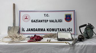 Nizip'te Kaçak Kazı Operasyonu: 5 Gözaltı
