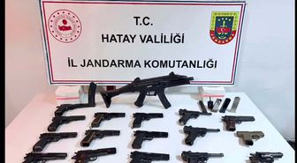 Reyhanlı'da TIR'da 17 silah ele geçirildi