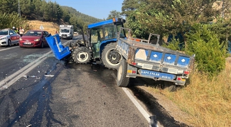 Kahramanmaraş'ta Traktör ve Otomobilin Karıştığı Kazada 3 Yaralı