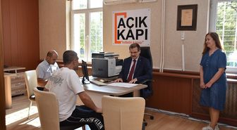 Salihli Kaymakamı Açık Kapı'da Vatandaşlarla Buluştu