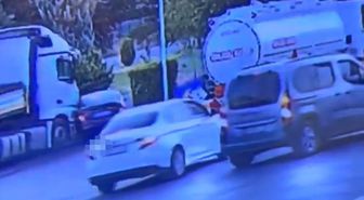 Elazığ'da sürüklenen otomobil kazası kamerada