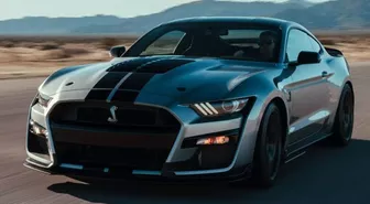 Ford, Dört Kapılı Mustang'i Piyasaya Sürmeyi Planlıyor