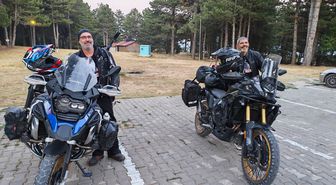 İspanyol motosikletçiler Demirci'de mola verdi