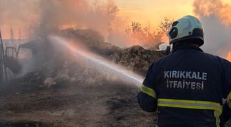 Kırıkkale'de Saman Yüklü Tır Alevlere Teslim Oldu