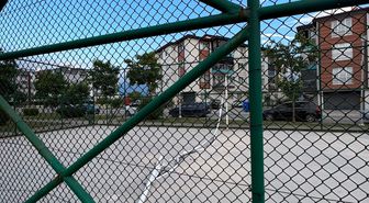 Bolu'da Parkta Voleybol Direği Çocuğun Üzerine Devrildi