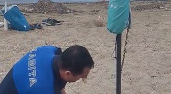 Erdek'te Sahil İşgaline Zabıta Engeli: Zincirler Kesildi, Cezalar Kesildi