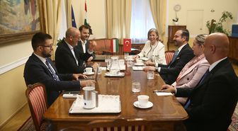AK Parti'den Macaristan'a Türk Dünyası Vurgusu