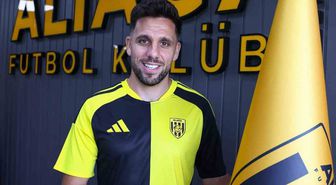 Aliağa FK, Ahmet Arslan'ı Transfer Etti