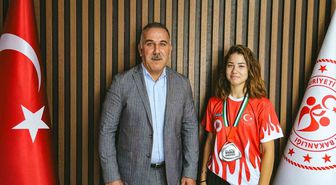 Aydınlı Sporcu Sude Nas Çavultu, Jujitsu Dünya İkincisi Oldu