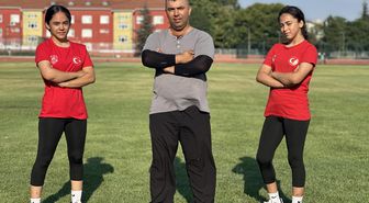 Dangal filminden ilham alan iki kız kardeş, güreşte Türkiye şampiyonu oldu