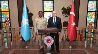 Bakan Güler, Somali Genelkurmay Başkanı'nı Kabul Etti