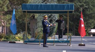 Genelkurmay Başkanı Bayraktaroğlu, Somali'li Mevkidaşını Askeri Törenle Karşıladı