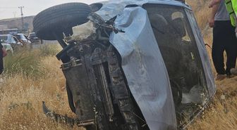 Batman'da Otomobil Devrildi: 7 Yaralı