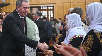 DEM Partili Tuncer Bakırhan Kürtçe özlü sözle 'Terörsüz Türkiye' yasasını anlattı