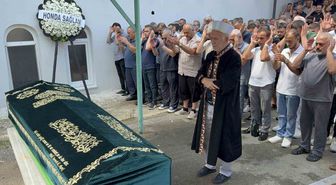 Samsun'da Boğulan 17 Yaşındaki Genç Son Yolculuğuna Uğurlandı
