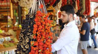 Gaziantep'te Kurutmalık Sebzeler Tezgahlarda